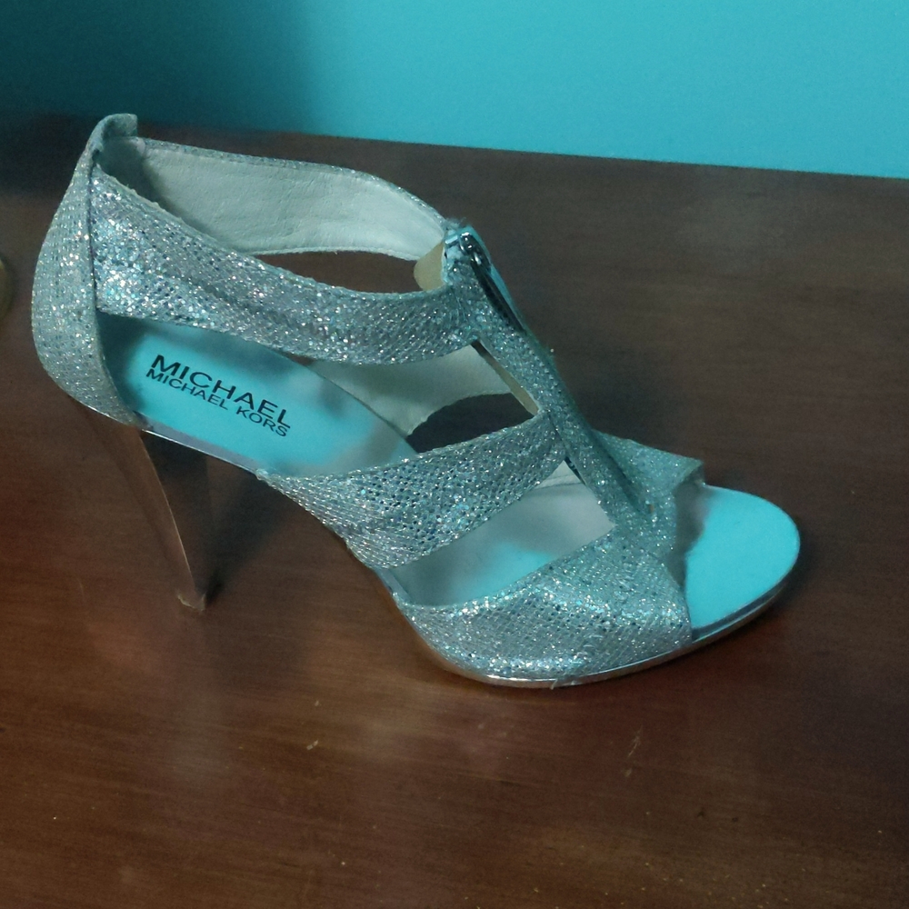 Gold Michael Kohrs heels